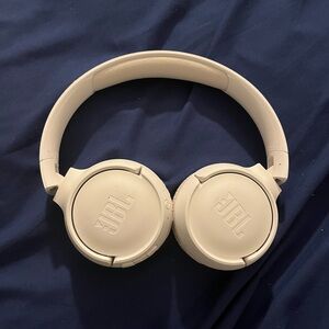 JBL White On-Ear Headphones